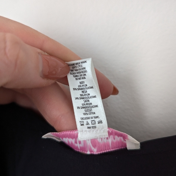 Haute Contour by SPANX Pitch Black Open Busy Mid Thigh Shapewear Bodysuit - Picture 3 of 4